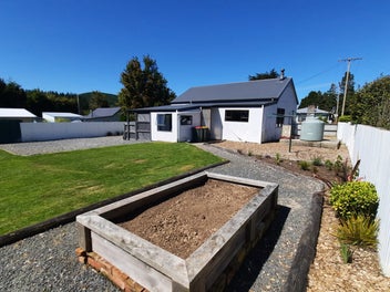 7 Manse Street, Clinton