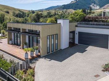 18 Hill Tops Way, Stoke, Nelson