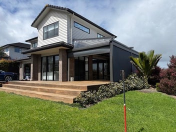 10 Arbors Track, Silverdale, Silverdale