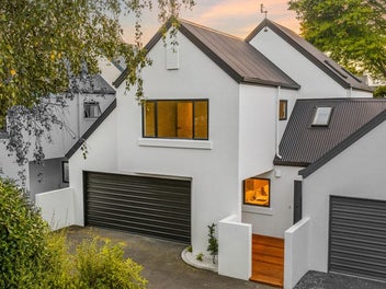 2/8 Mayfair Street, Riccarton, Christchurch