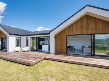 45 Katania Heights, Brightwater, Brightwater