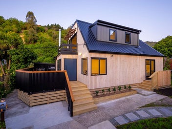 11 Airlie Street, Glenduan, Nelson