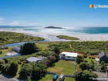 111 Moturata Road, Taieri Beach