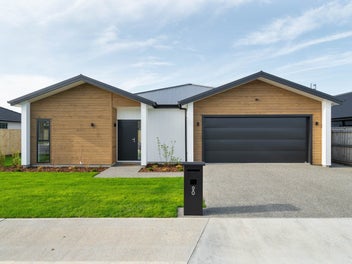 8 Kakariki Crescent, Carterton