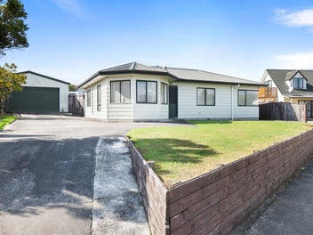 38 Dahlstrom Grove, Kelvin Grove, Palmerston North