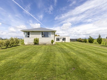 260 Main North Road, Motunui, Waitara