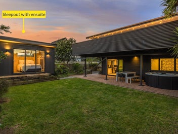 235A Manly Street, Paraparaumu Beach, Paraparaumu