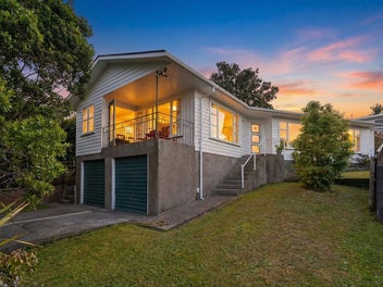 26 Stewart Drive, Newlands, Wellington