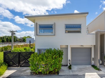 17 Karauria Lane, Orewa, Orewa