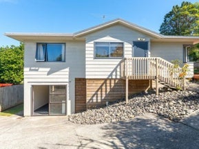 14A Tauhara Street, Green Bay, Auckland