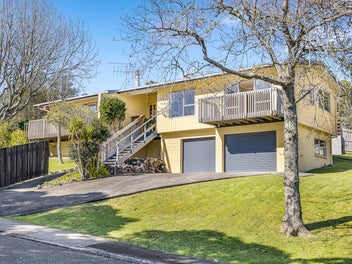 14 Glenwood Avenue, Birkenhead, Auckland