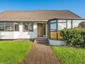 1/4 Bowling Avenue, Epsom, Auckland