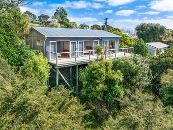 37 Trig Hill Road, Onetangi, Waiheke Island