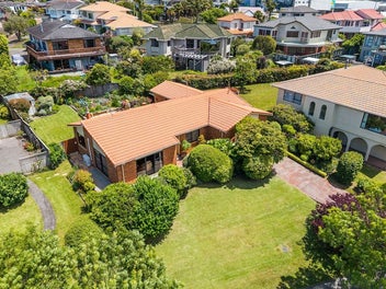 5 Marina View Drive, West Harbour, Auckland