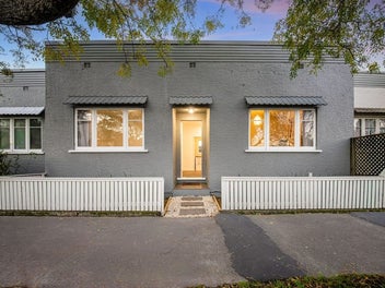 2/1103 Great North Road, Point Chevalier, Auckland