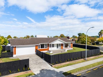 2 Bowen Place, St Andrews, Hamilton