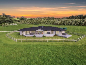 137 Te Maire Road, Featherston