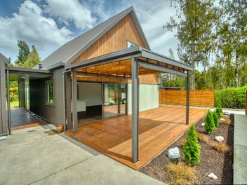 4 Harper Place, Moana, Moana
