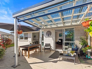 24 Leet Crescent, Papamoa Beach, Papamoa