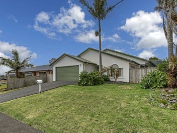 6 Reybert Place, Massey, Auckland