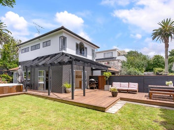 3A Wheturangi Road, Greenlane, Auckland