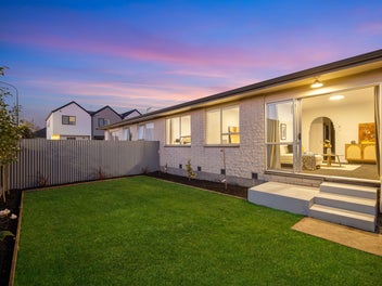 2/110 Barbour Street, Waltham, Christchurch