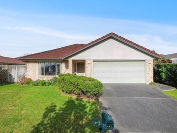 74 Hillwell Drive, Henderson, Auckland