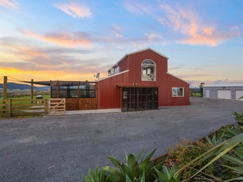 555 Bickerstaffe Road, Maungaturoto