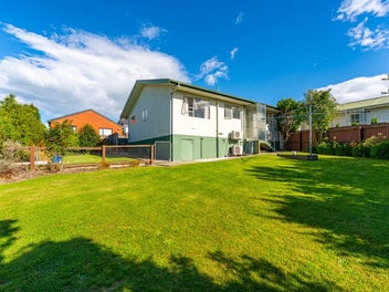 2/318 Church Street, West End, Timaru