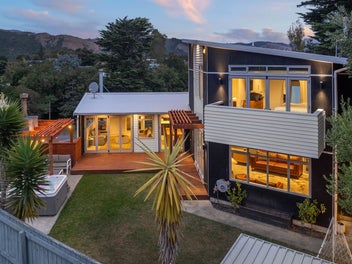 8 Tiromoana Road, Raumati South, Paraparaumu