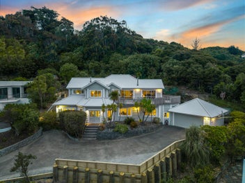 9 The Layline, Whitby, Porirua