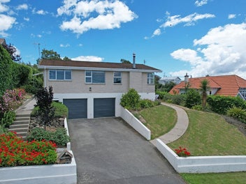 16 Ure Street, South Hill, Oamaru