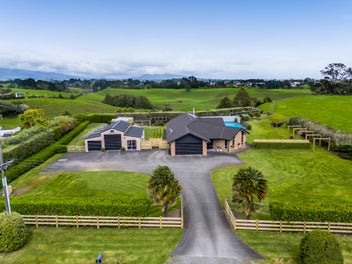 338 Smart Road, Hillsborough, New Plymouth