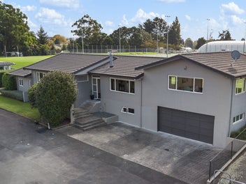 25 Kelvin Place, Hamilton East, Hamilton