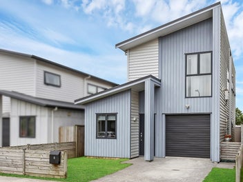 33 Tapuwae Way, Mangere Bridge, Auckland