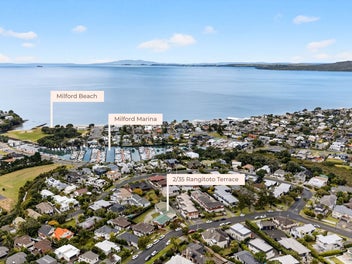 2/35 Rangitoto Terrace, Milford, Auckland