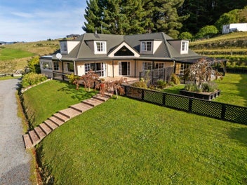 105A Hall Road, Sawyers Bay, Port Chalmers