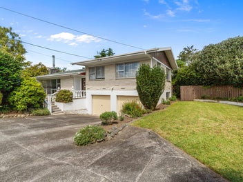 80 Lewis Street, Glenview, Hamilton