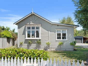 9 Yule Grove, Greytown