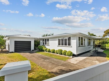 12 Suez Street, Martinborough