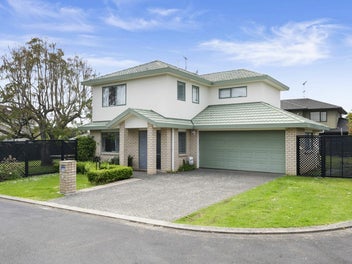 10 Watervista Place, Mangere Bridge, Auckland
