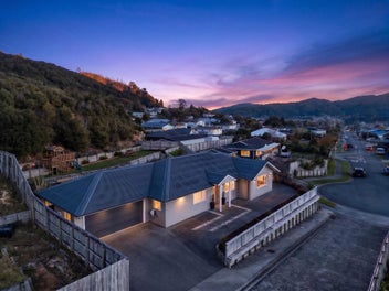 46 Ruthven Road, Wainuiomata, Lower Hutt
