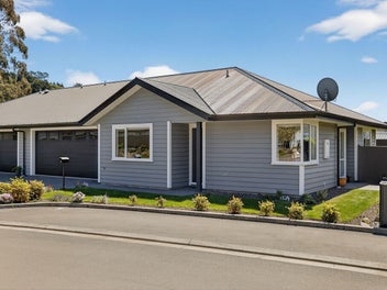 9/64 Port Hills Road, Heathcote Valley, Christchurch