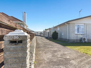 2/20 Huatoki Street, Vogeltown, New Plymouth