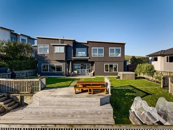 17 Mo Street, Camborne, Porirua