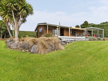 52 Surrey Hill Road, Kaitake, New Plymouth