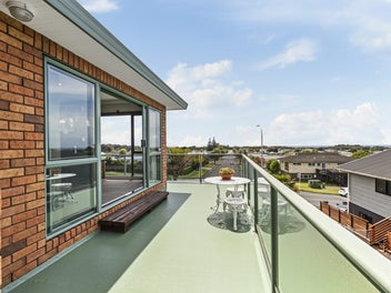 148 Parklands Avenue, Bell Block, New Plymouth