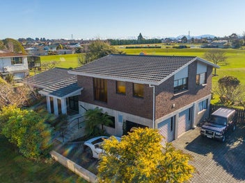 27 Roxburgh Street, Glenwood, Timaru