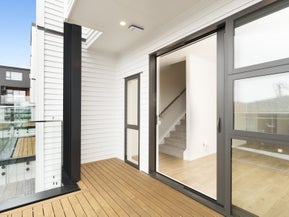 13/1B Egremont Street, Belmont, Auckland