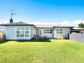12 Flanders Avenue, Onekawa, Napier
